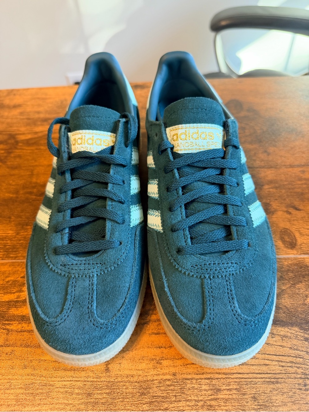 Adidas Spezial Suede Sneakers in Green with Light Green Stripes 7.5W - Picture 3 of 8